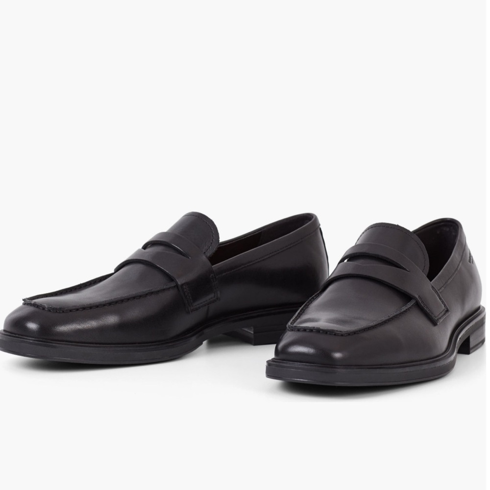 Vagabond Men’s Andrew Loafer NEW!
Size 7